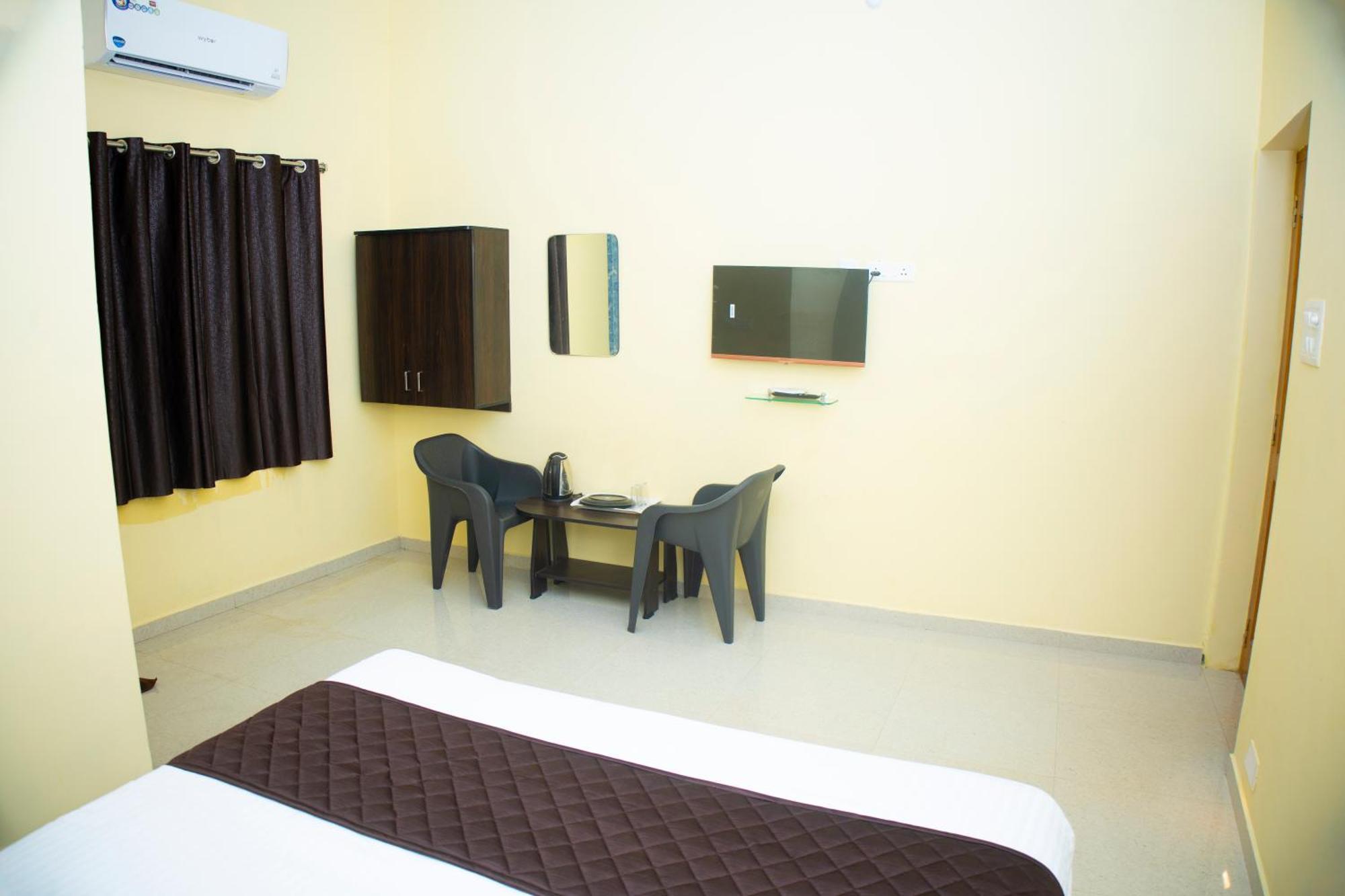 Sky Suite Residency ออโรวิลล์ ภายนอก รูปภาพ